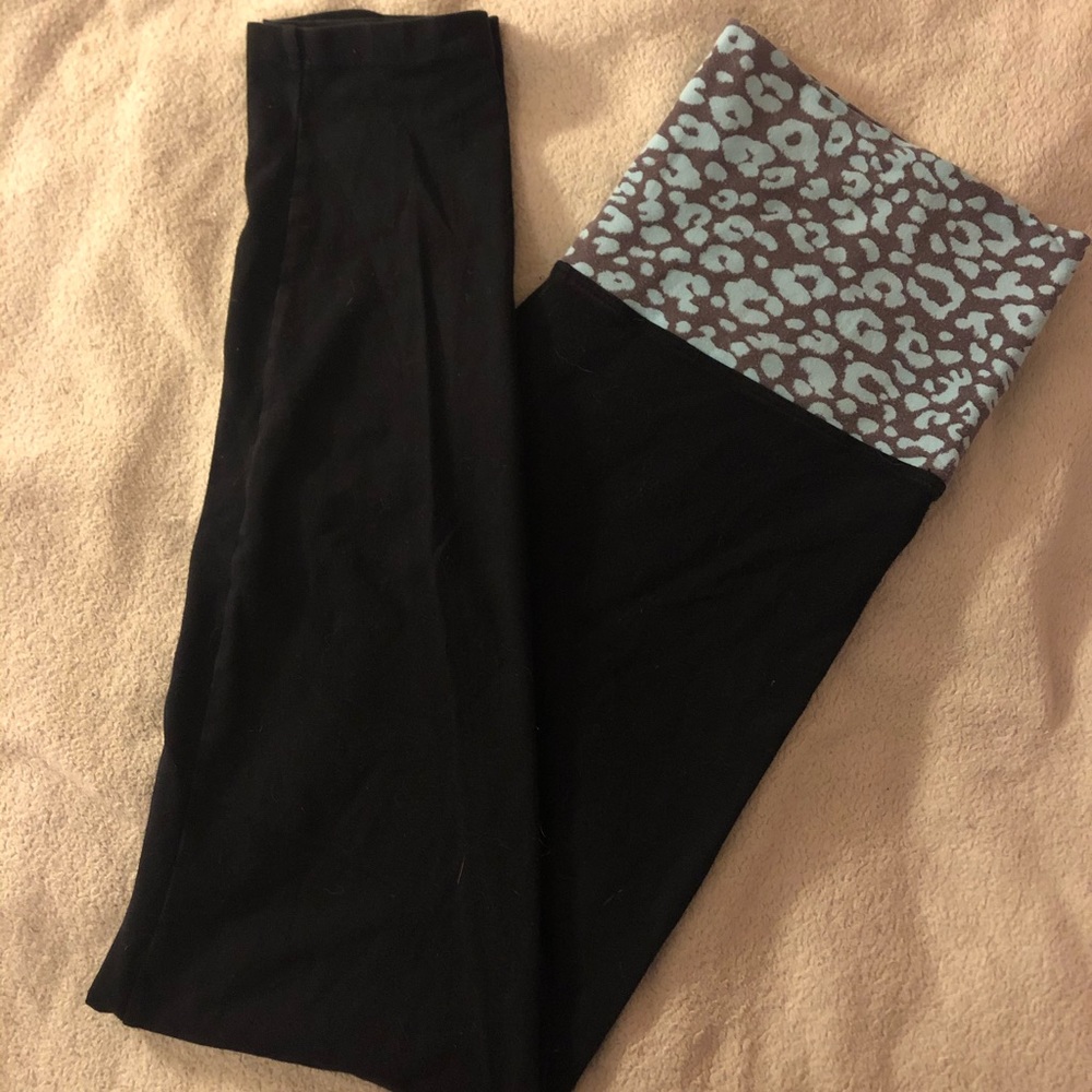 black leggings